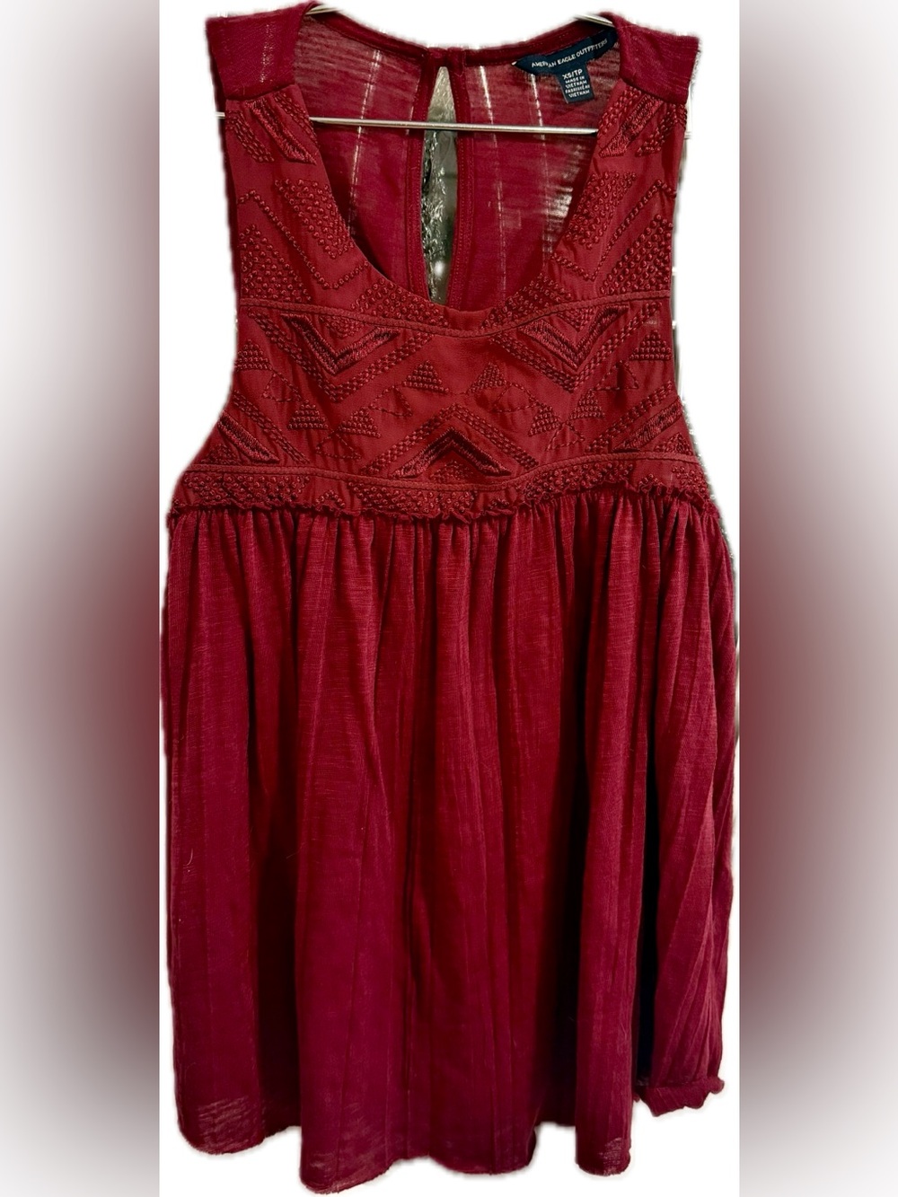 AE AEO Women’s Sleeveless Boho Blouse Relaxed Fit Crimson (Darker) Red